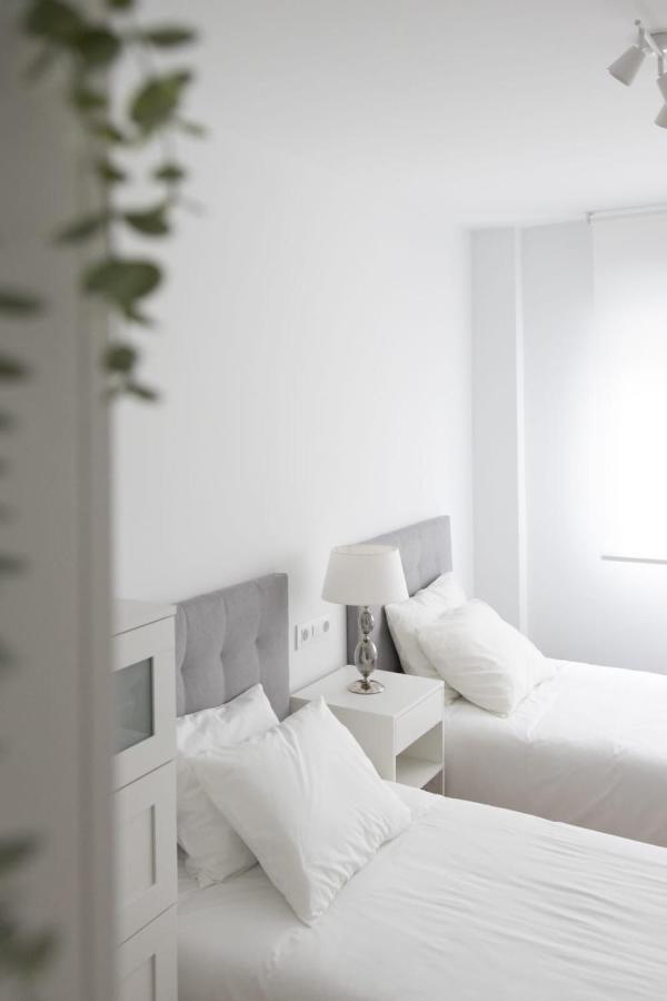 Lujoso Apartamento Entre 2 Playas Con Garaje, Wifi Gijón Exteriér fotografie