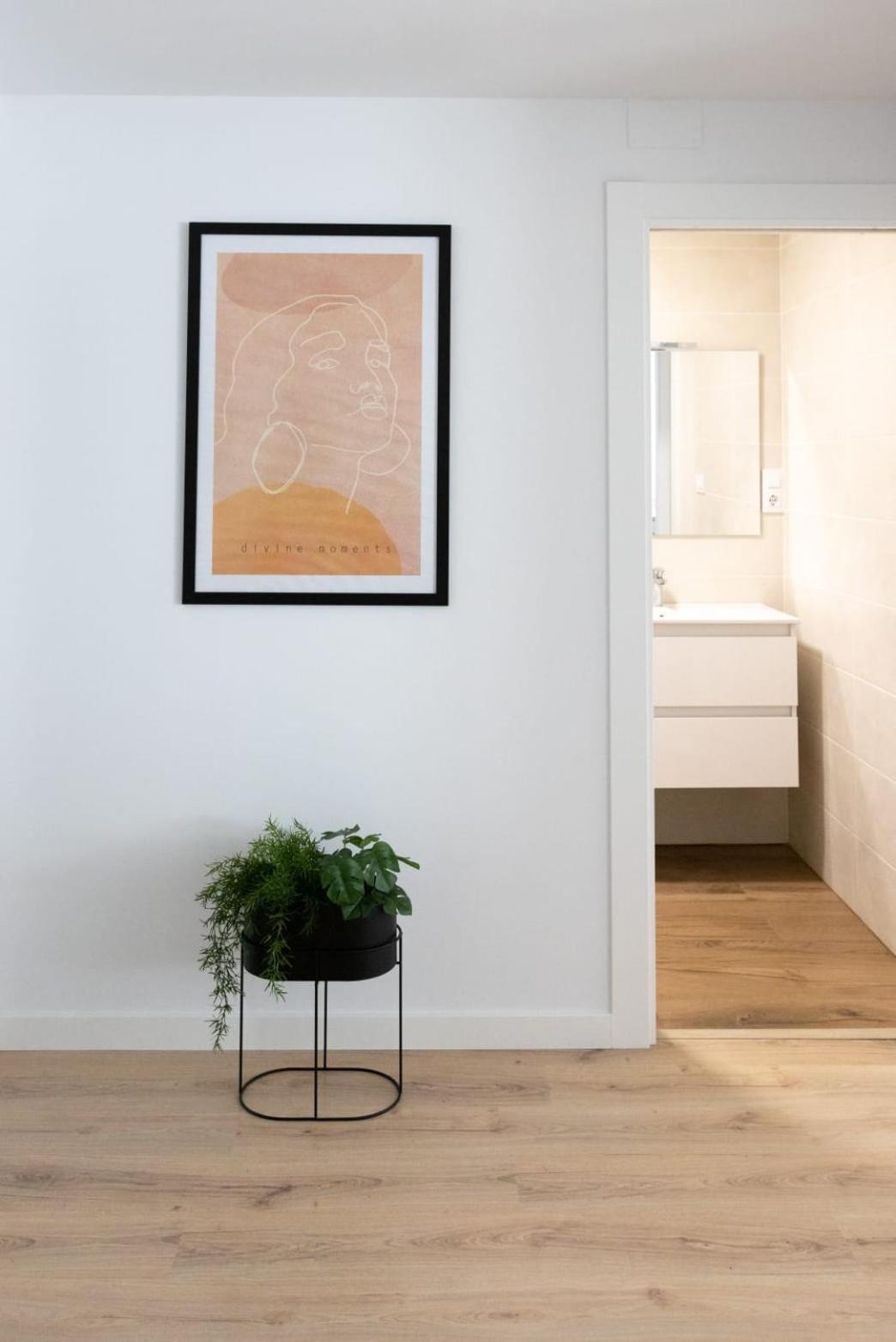 Lujoso Apartamento Entre 2 Playas Con Garaje, Wifi Gijón Exteriér fotografie